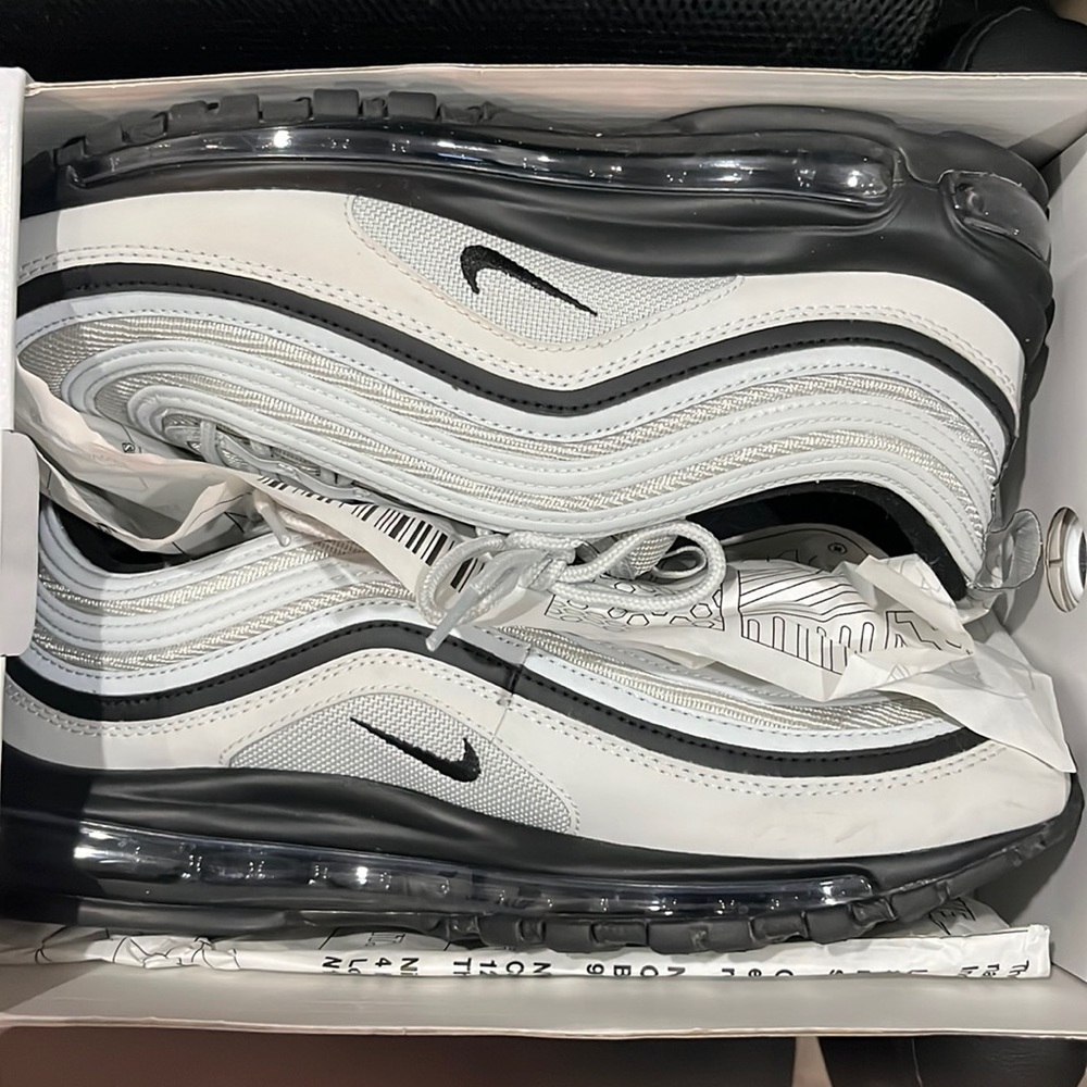 Nike air 97’s custom made comes with box. Will be willing to negotiate